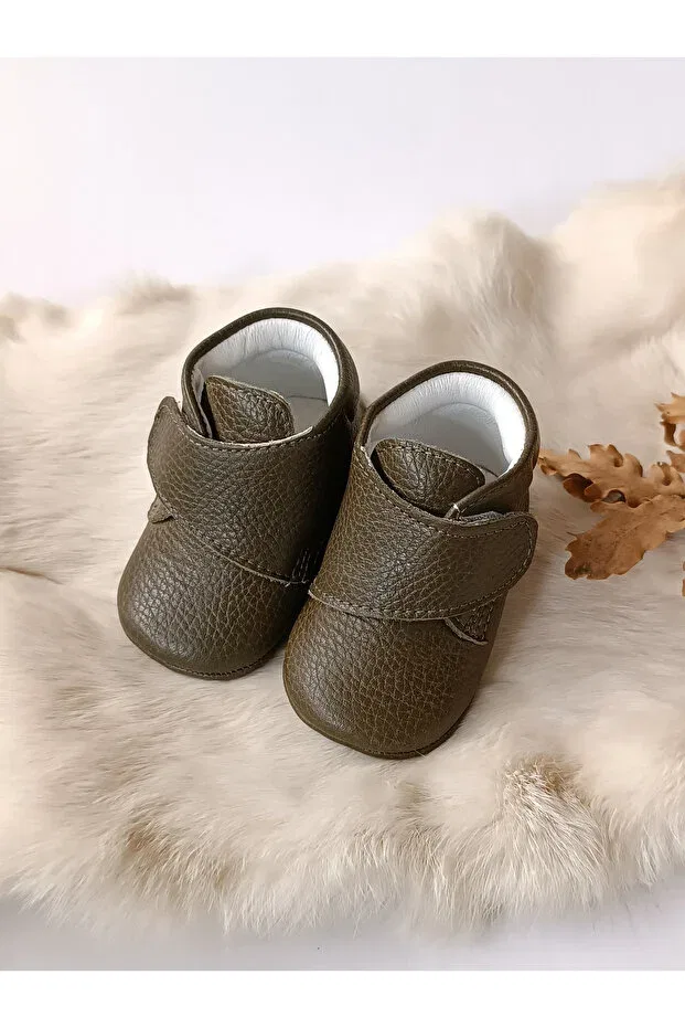 Детские ботиночки для девочек с липучкой Hodore, Khaki Green
