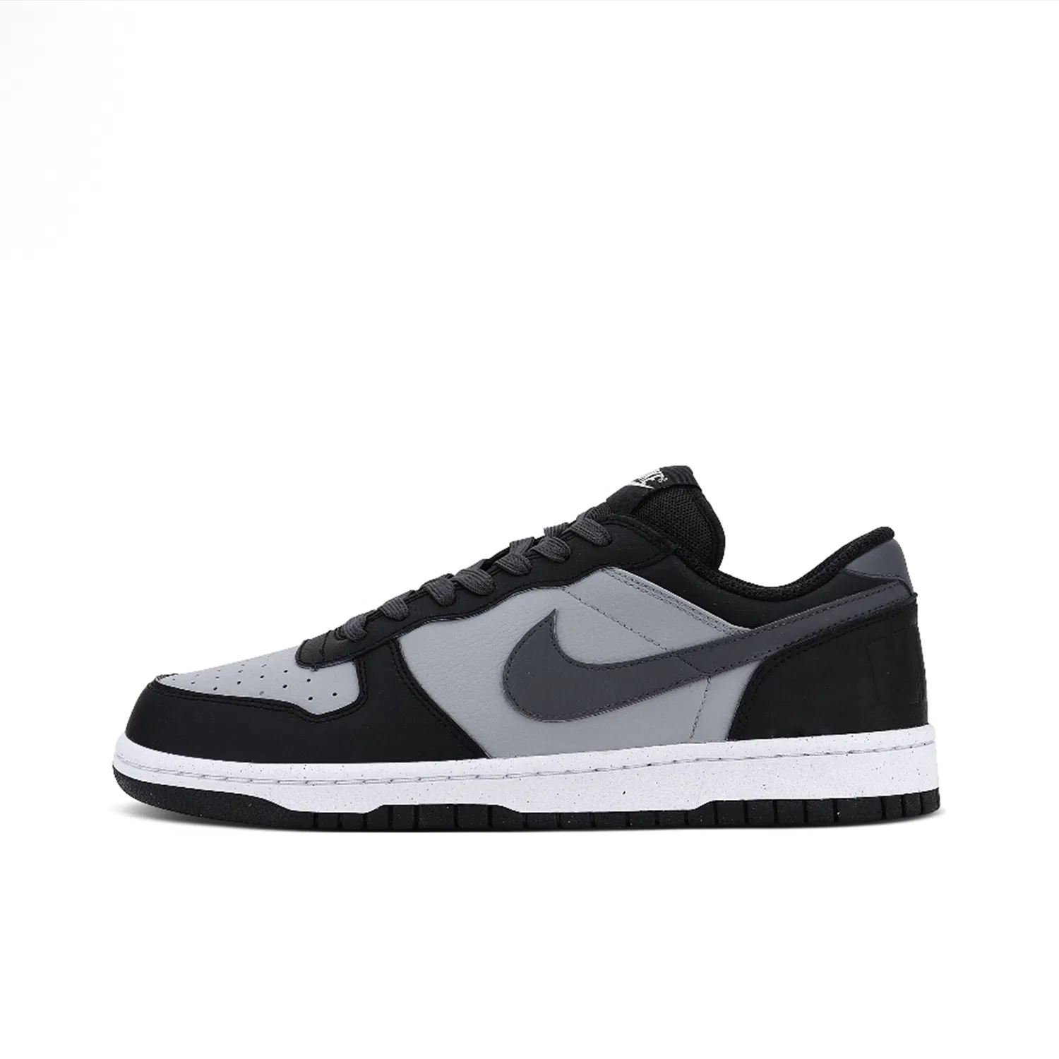 Кроссовки скейтбординговые Nike Dunk Low Black
