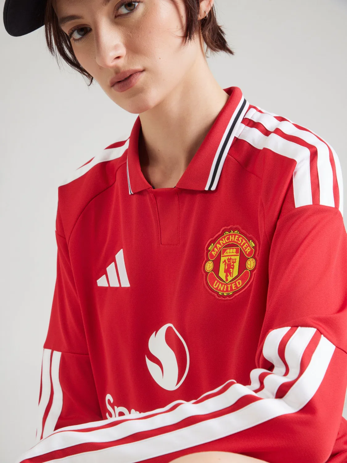 Футболка Adidas Performance Shirt Manchester United 26/27 красного цвета — фото 2