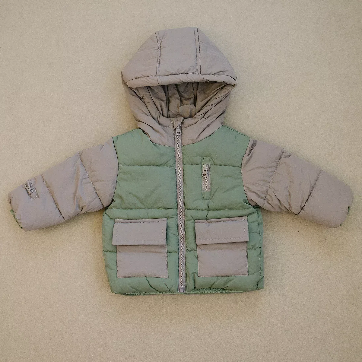 Детское пальто-пуховик для мальчиков цветочный принт Blaze Color Block Hooded Puffer Olive + Scout, Green
