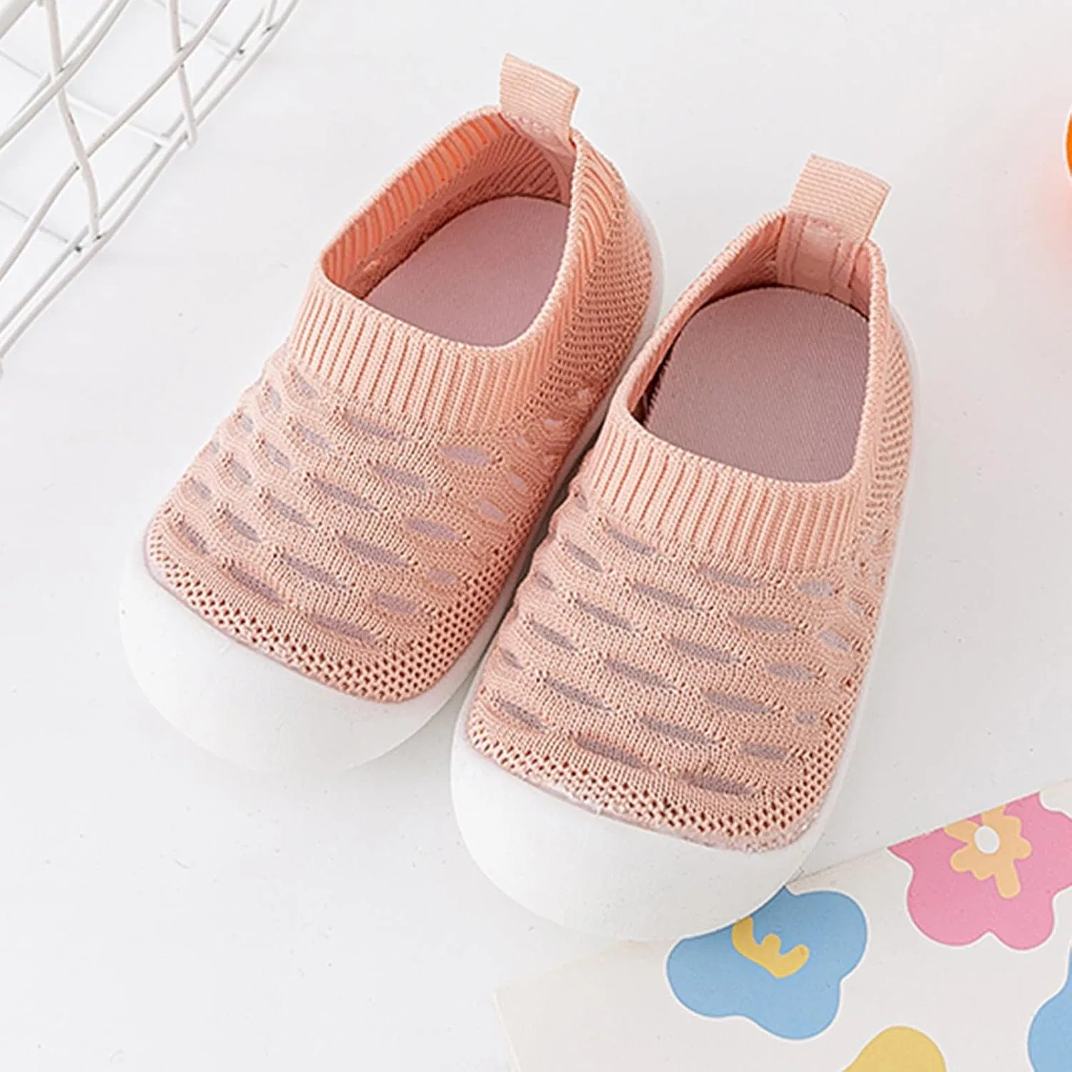 Детские кеды для мальчиков с перфорацией без шнуровки, модель Hollow Out Slip On Socks Shoes, Pink — фото 3