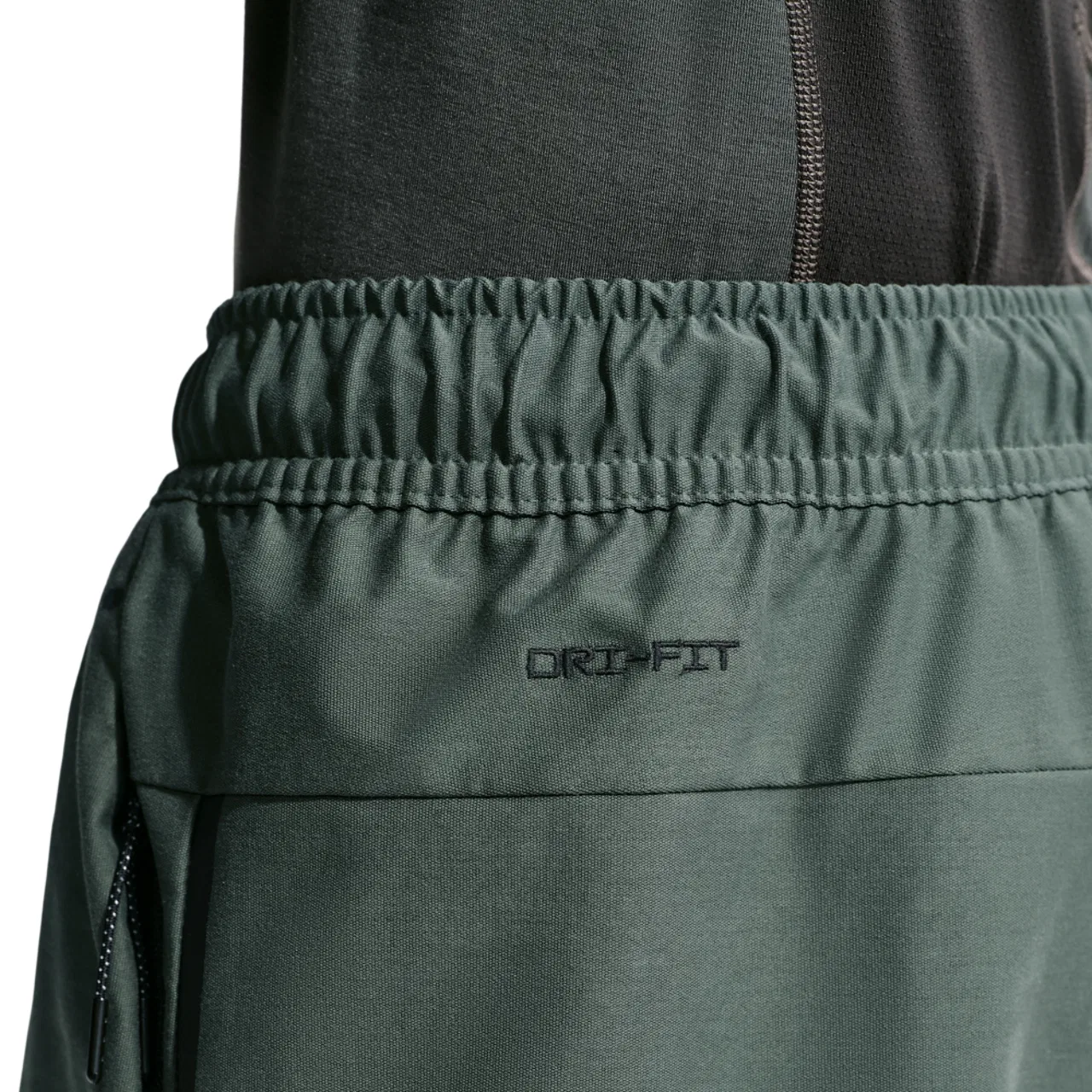 Мужские шорты с принтом Nike Tech Shori Knit, Camo Green/Black — фото 3