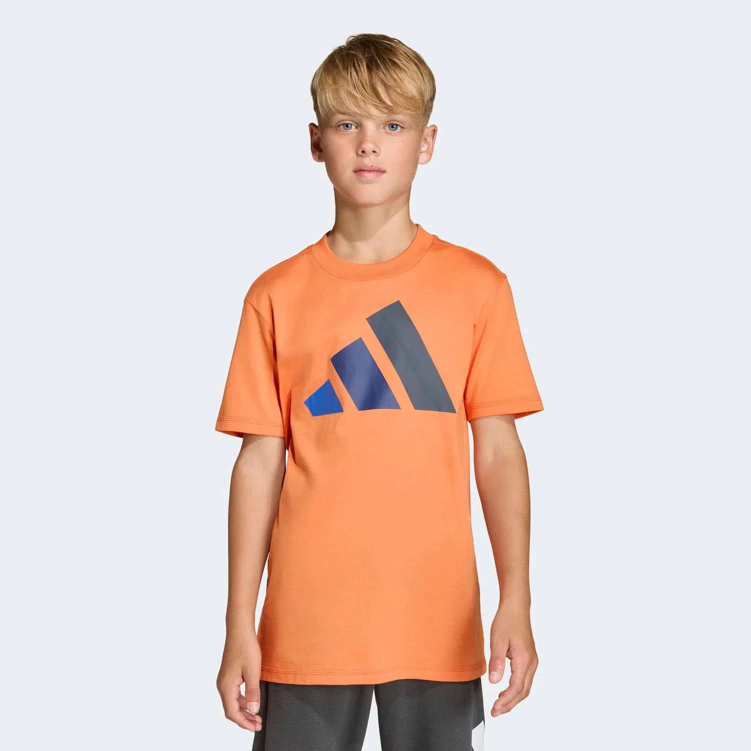 Футболка Adidas Sportswear оранжевого цвета