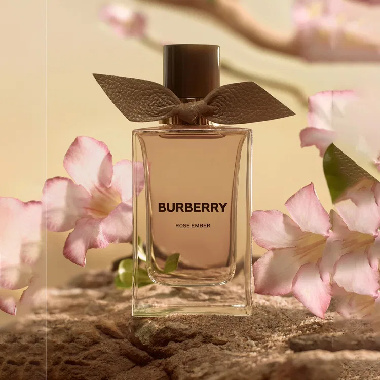 Женские духи Desert Rose, Christmas Collection Knight Limited Holiday Box, Burberry, 100 мл — фото 3
