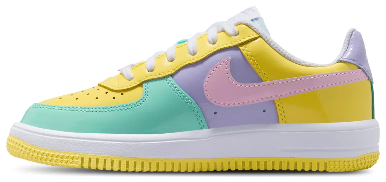 Кроссовки для мальчиков Force 1 Low Nike, цвет Yellow Pulse/Pink Foam/Emerald Rise — фото 2