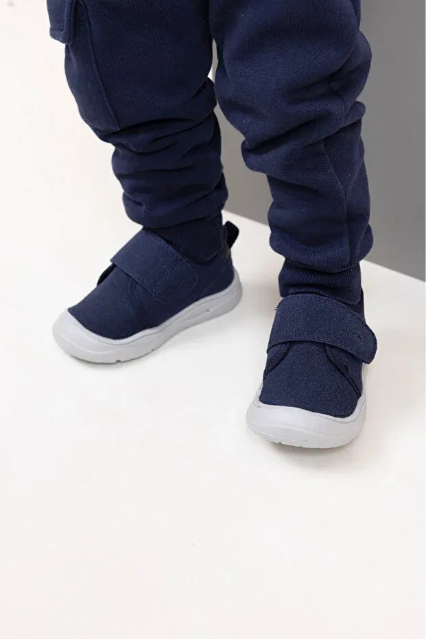 Детские туфли для мальчиков с липучкой Kids A More, Navy Blue — фото 2