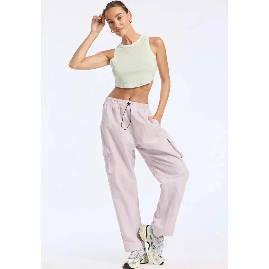 Штаны карго из парашютной ткани Nike Sportswear Essentials High Rise Woven Fabrics Cargo, Светло-лиловый — фото 4