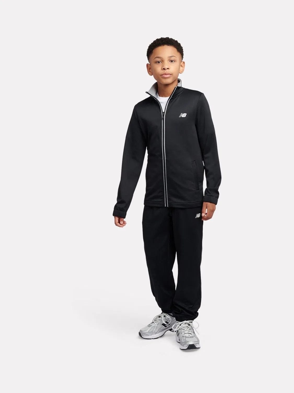 Костюм из флиса с воротником-воронкой и джоггерами New Balance, черный
