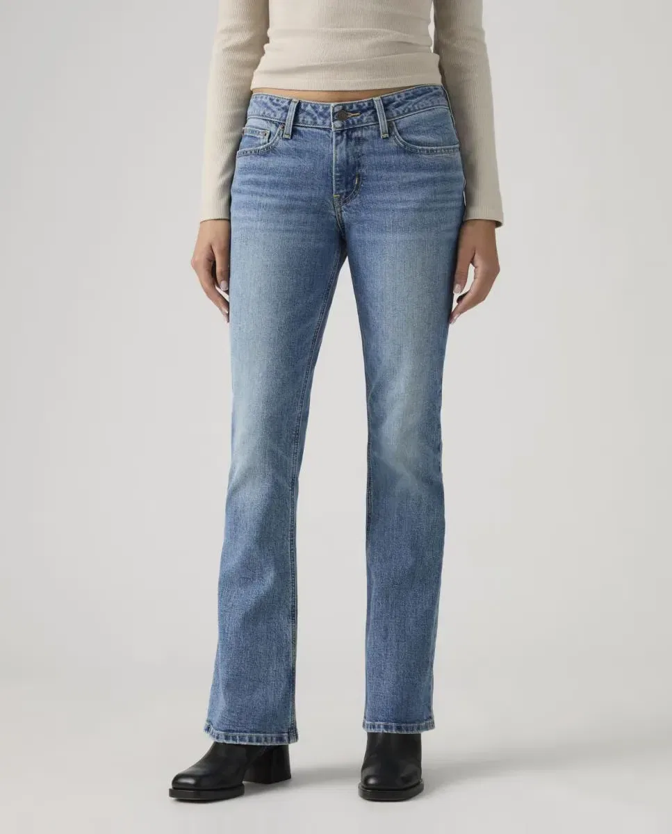 Женские джинсы-клеш с низкой посадкой Vaquero campana Low Slim Boot Levi's, Azul Claro — фото 3