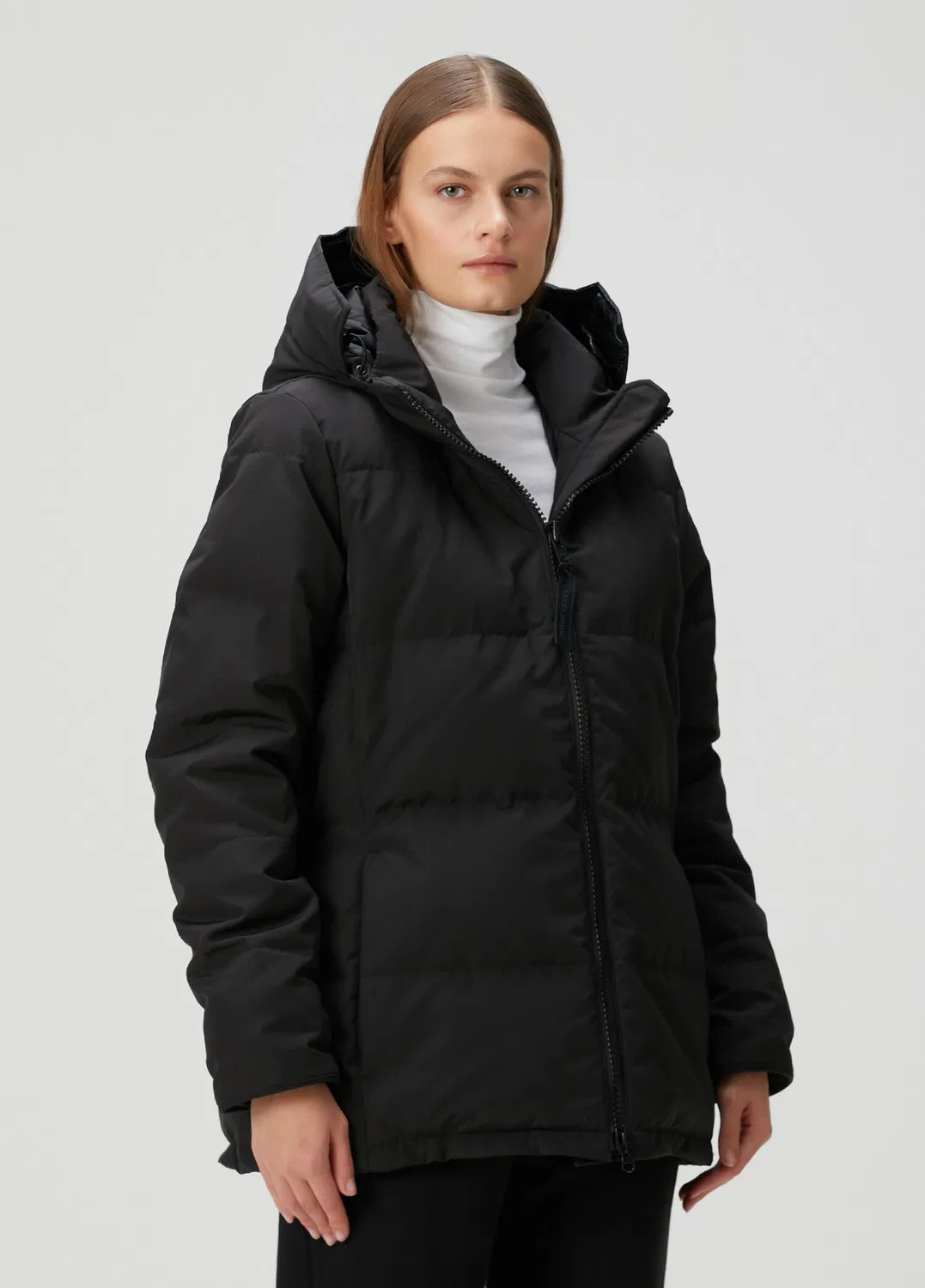 Пуховик Canada Goose, черный