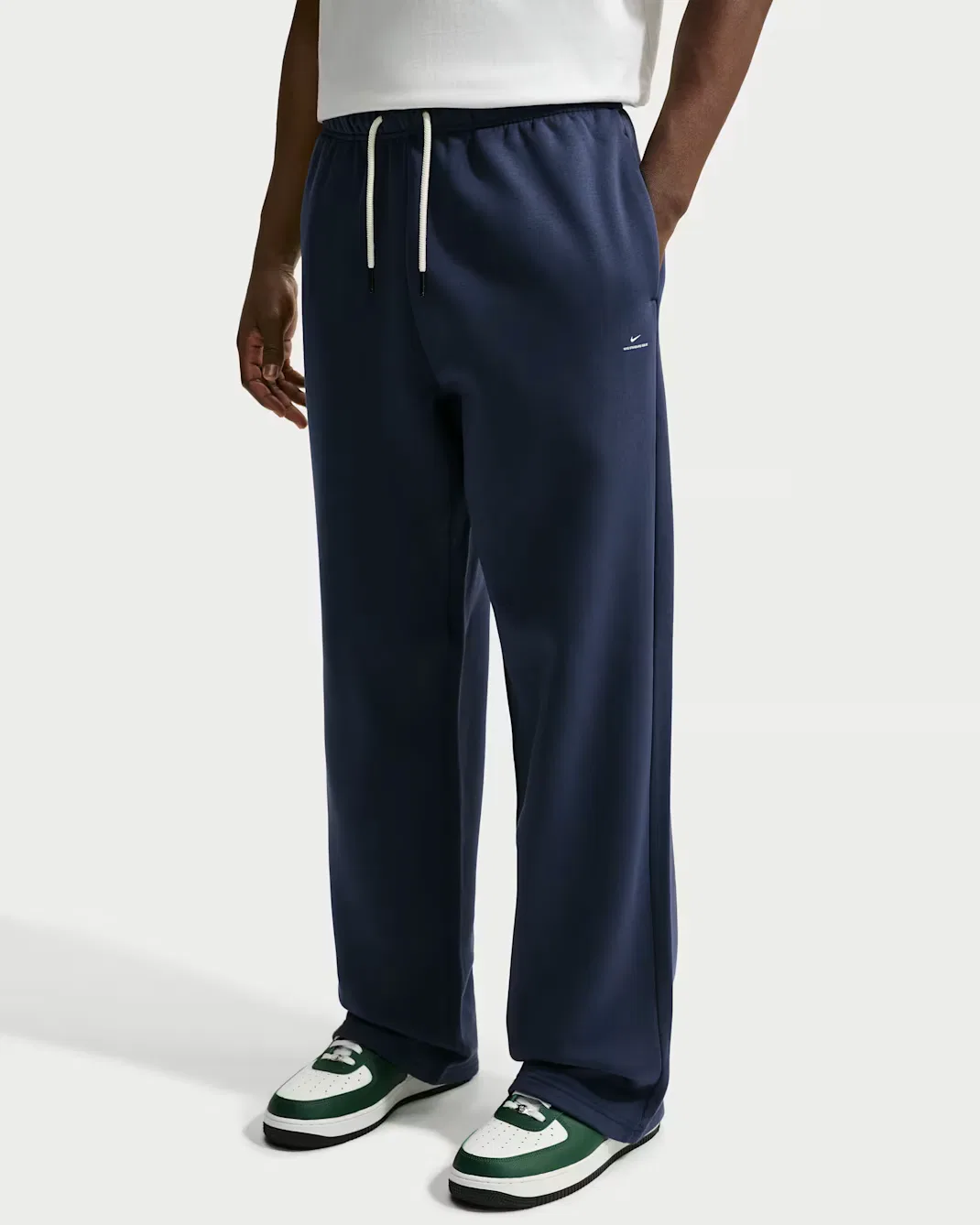 Мужские баскетбольные брюки Therma-FIT с начесом и открытым низом Nike Standard Issue, Midnight Navy/Pale Ivory — фото 2