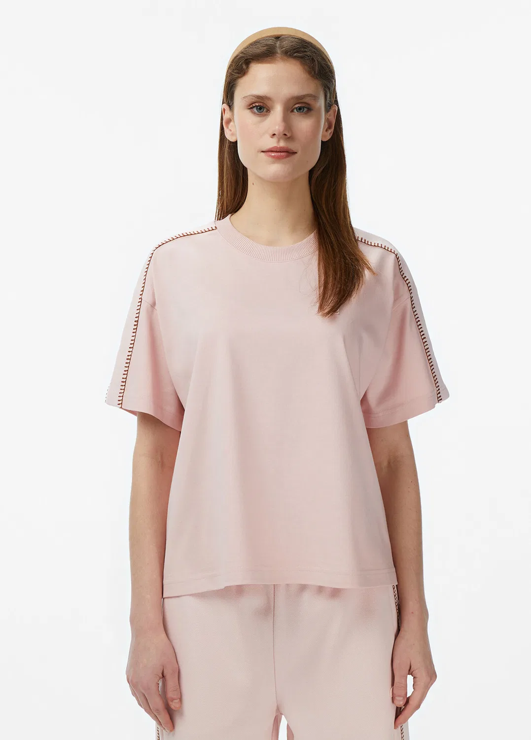 Футболка женская Lacoste, розовая