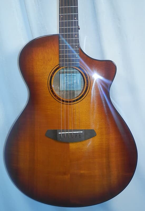 

Breedlove Pursuit Exotic S Concerto Tiger'sEye CE Myrtlewood-Myrtlewood