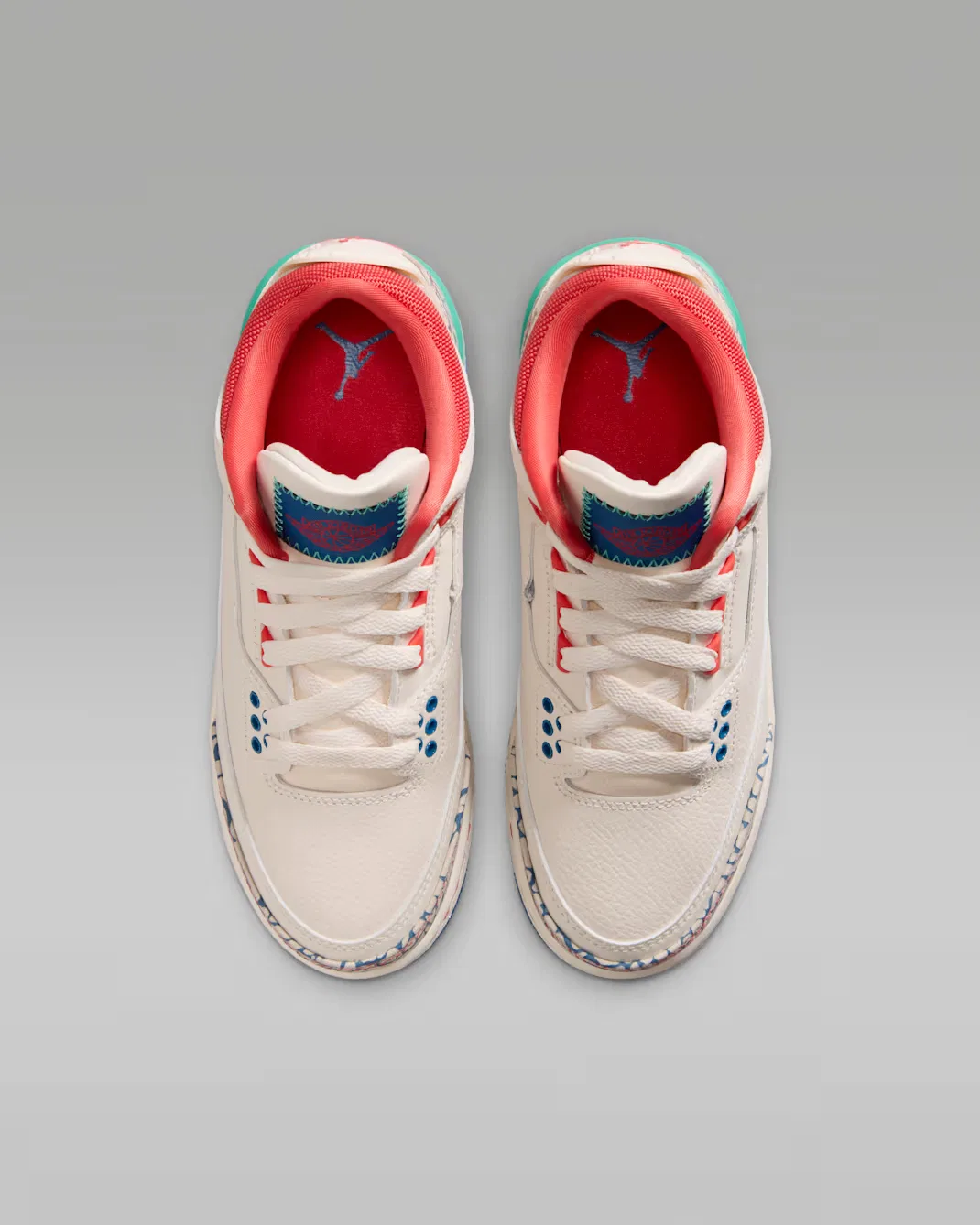 Кроссовки для детей постарше Air Jordan 3 Retro "Play Your Way", Chalk/True Blue/Kinetic Green/Track Red — фото 4
