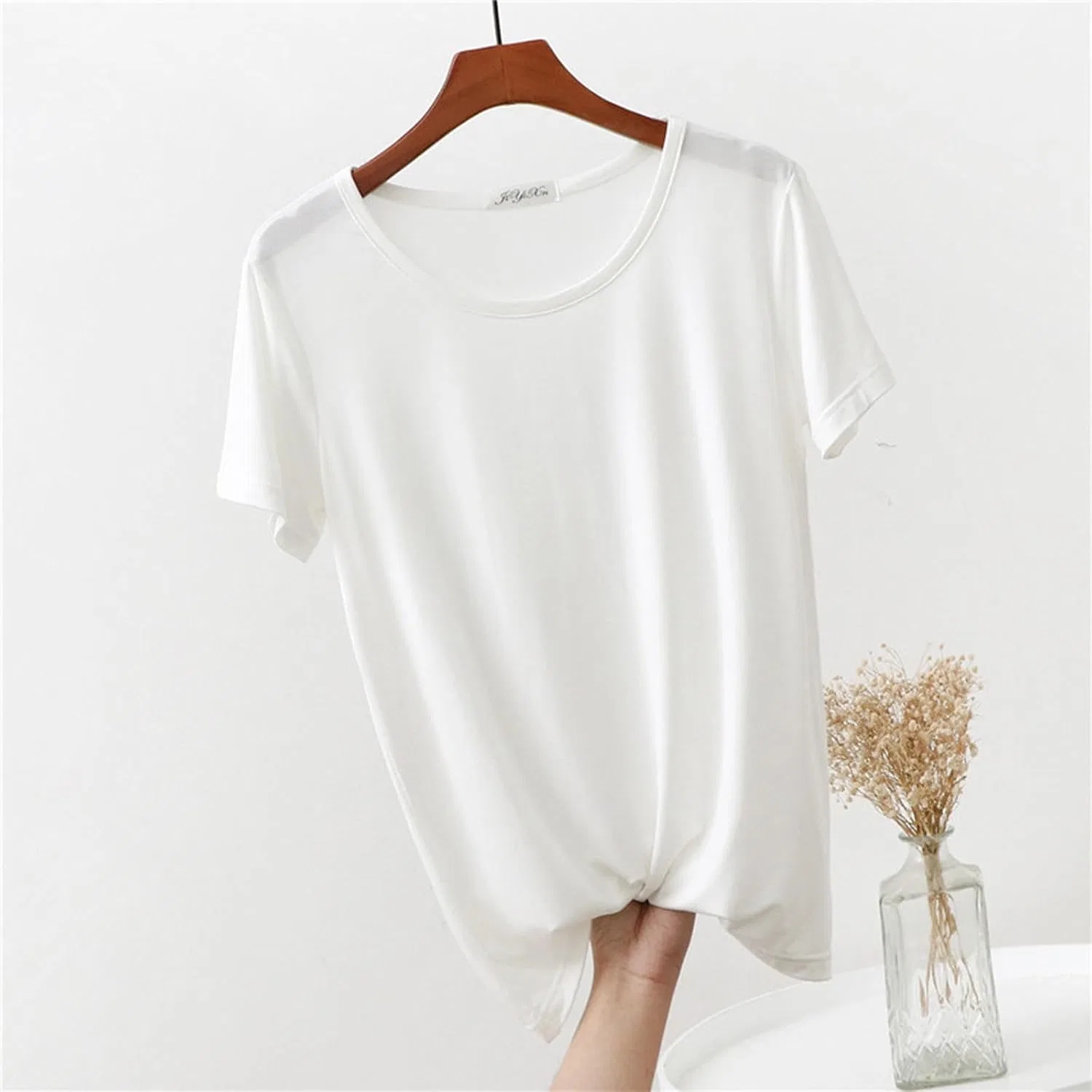 Женская футболка с круглым вырезом Athletic Running Workout, White — фото 2