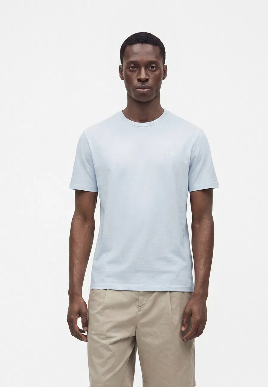 Футболка Calvin Klein светло-голубого и белого цвета — фото 2