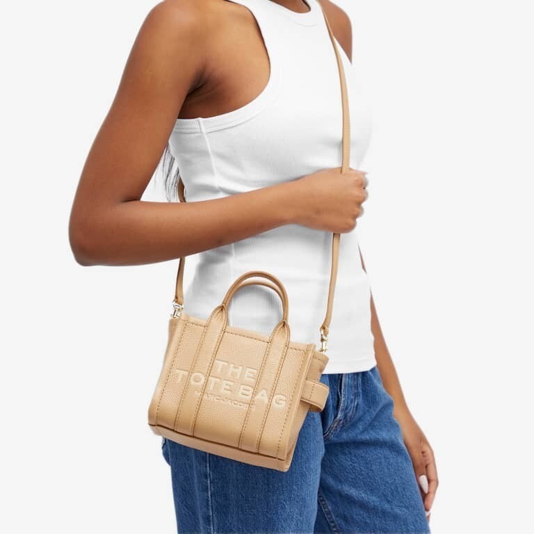 

Сумка Marc Jacobs The Crossbody, светло-коричневый