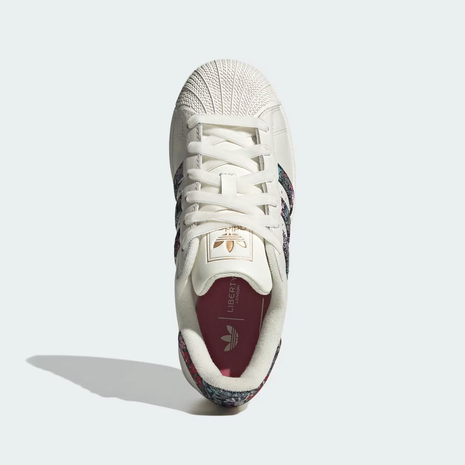 Детские кроссовки с цветочным принтом Liberty Superstar II Adidas Originals, бело-кремовый/пурпурный/медовый — фото 2