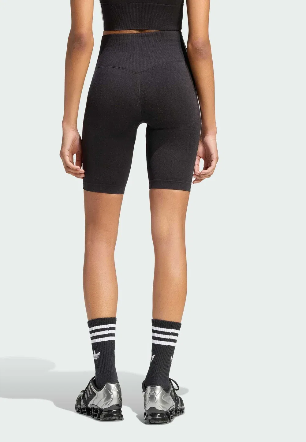 Шорты Essentials с тремя полосками, бесшовные, 5 дюймов - шорты Adidas Originals, Black — фото 2