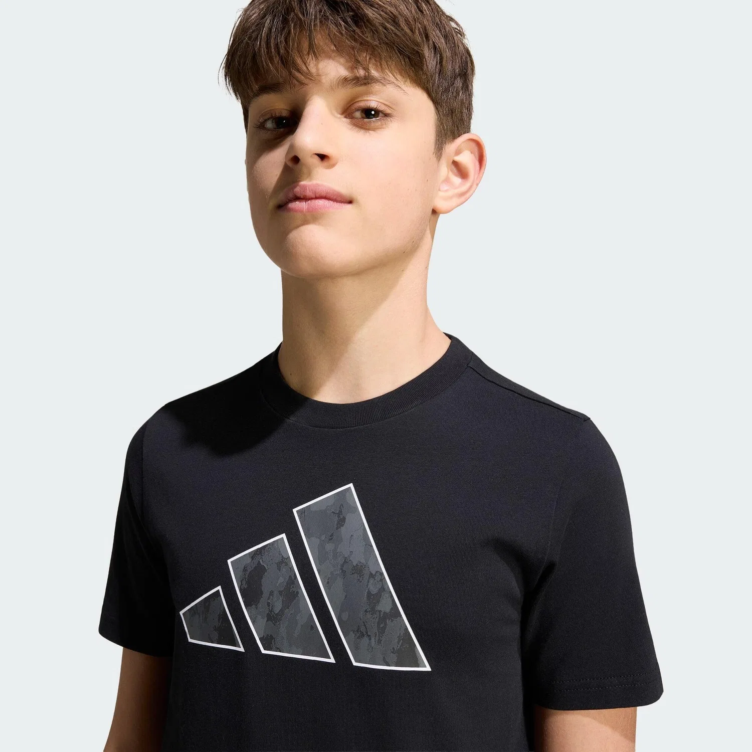 Детская хлопковая футболка с принтом Camo Grafik Kids Adidas, Черная — фото 4