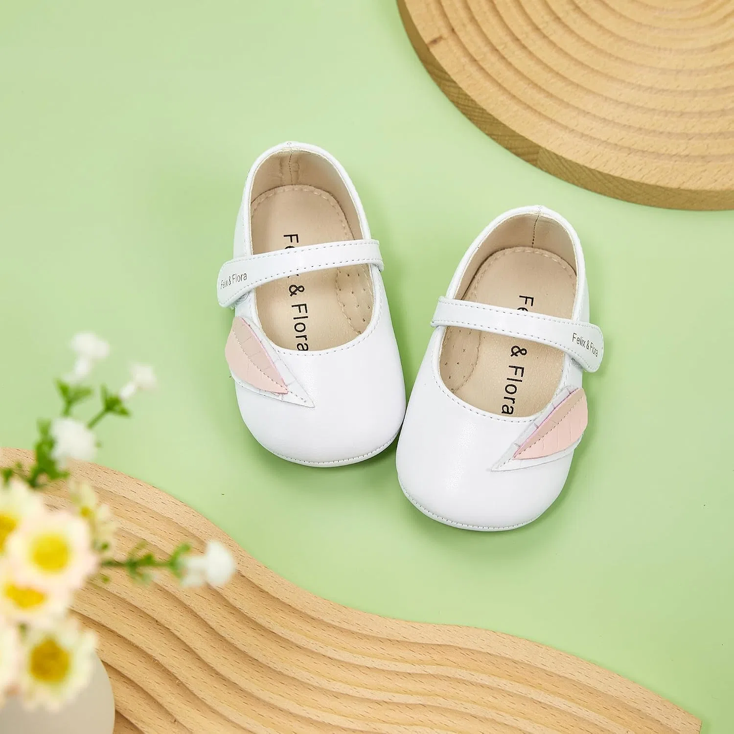 Детские туфли Мэри Джейн на мягкой подошве Moccasins Rubber Sole Crib Shoes Felix & Flora, White — фото 3