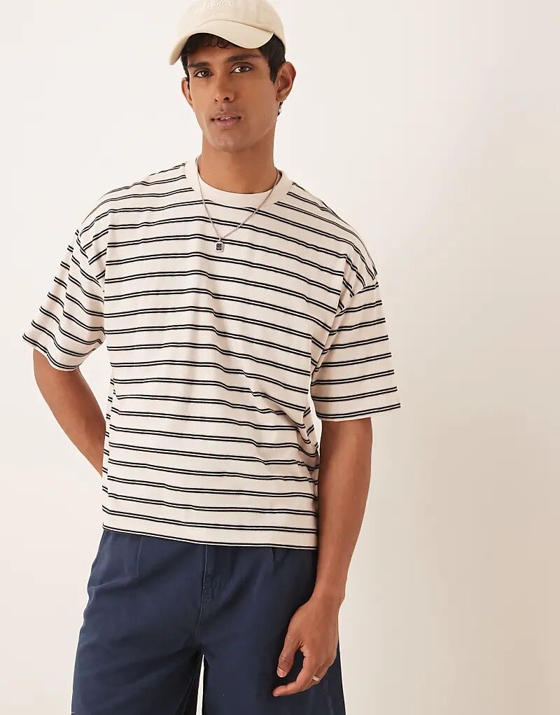 

Футболка свободного кроя ASOS DESIGN в белоснежную полоску