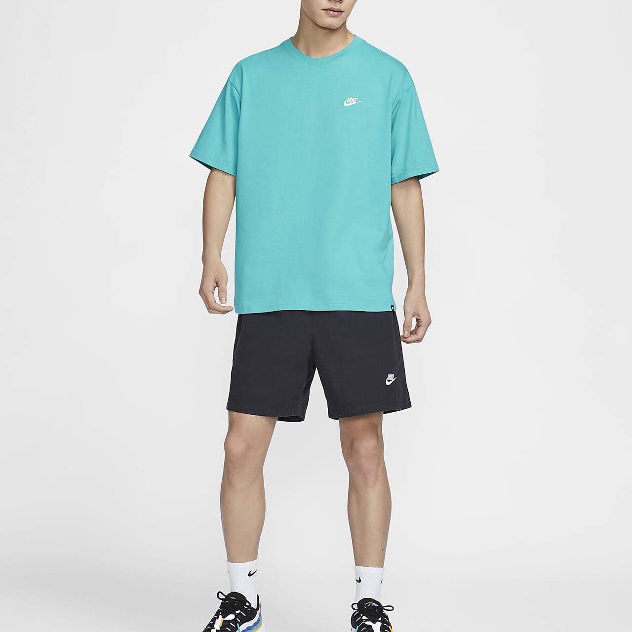 Спортивная футболка Club T-shirt Men Cactus Green Nike, зеленый — фото 3