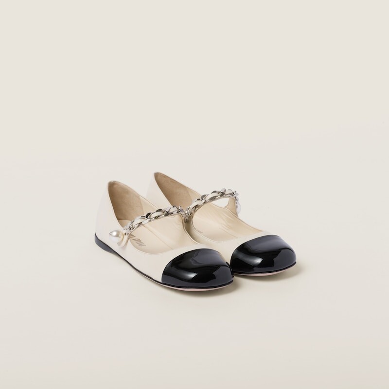

Кожаные балетки Miu Miu, белый