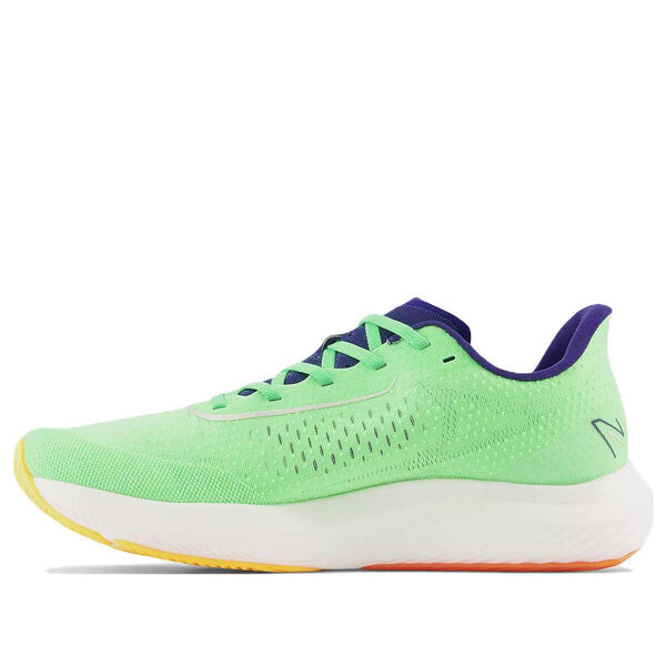 

Кроссовки fuelcell rebel v3 New Balance, зеленый