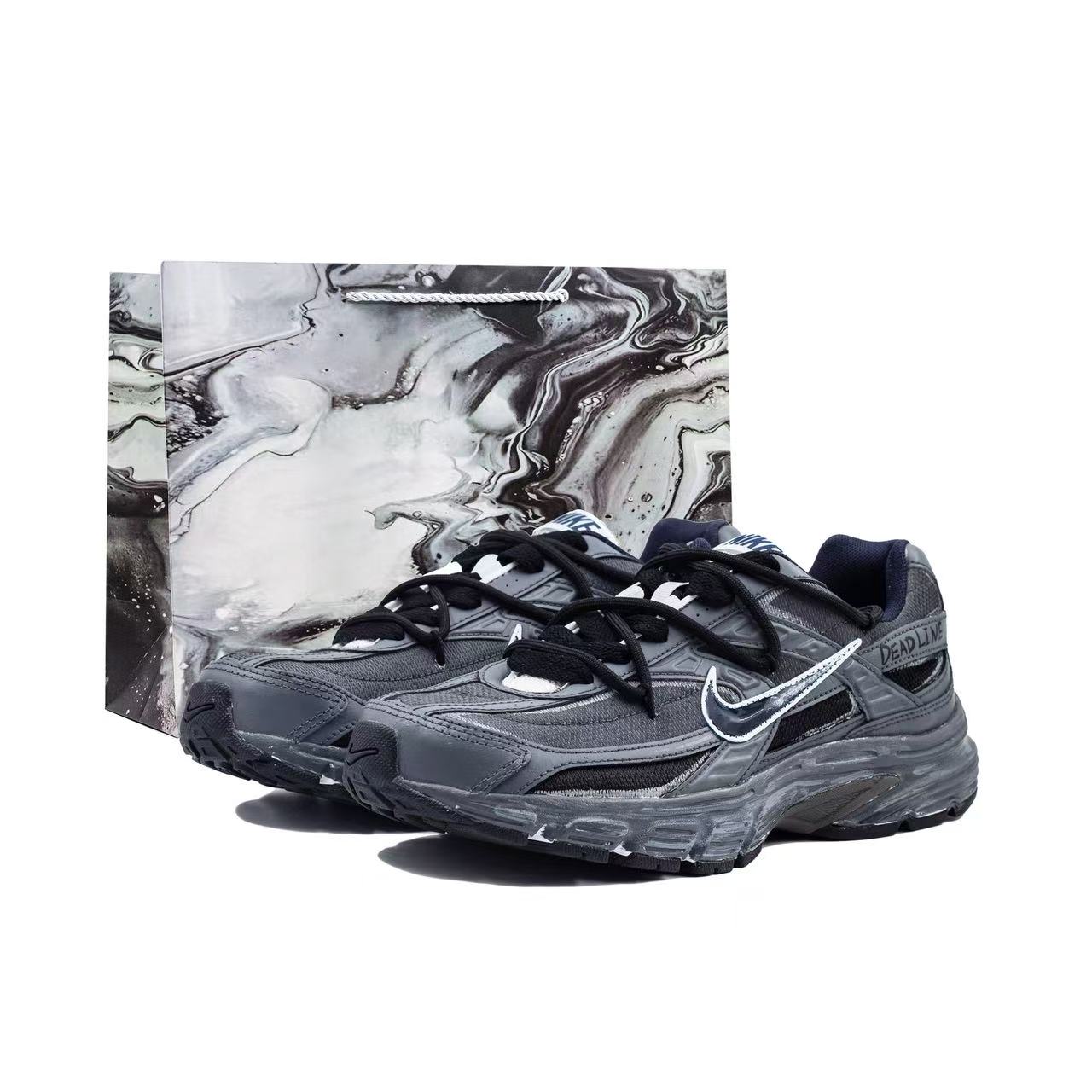 

Nike Беговые кроссовки мужские низкие Initiator Cushioning, Wear Resistant черный серый