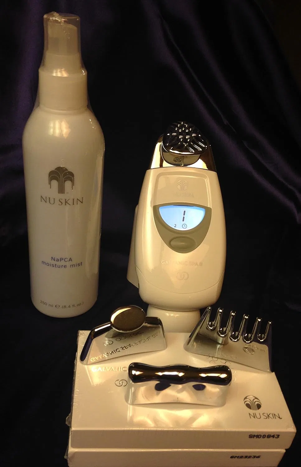 Набор для лица Galvanic Face Spa Nu Skin, 2 флакона геля, 150 мл, белый