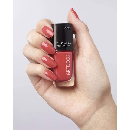 Art Couture Nail Lacquer Прочный быстросохнущий красный лак для ногтей 10 мл 665 Кирпично-красный, Artdeco — фото 3
