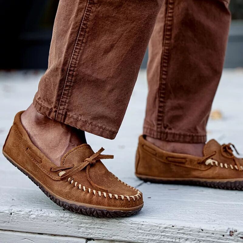 Мужские лоферы Minnetonka с протектором и завязками, коричневый — фото 3
