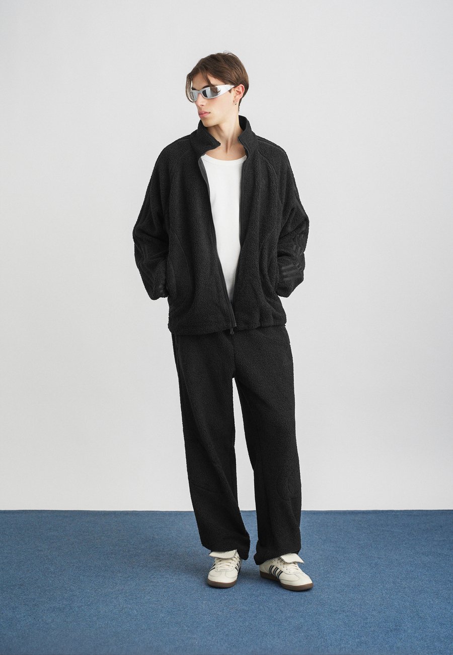 Флисовая куртка Adidas Originals Fleece jacket, Black — фото 2