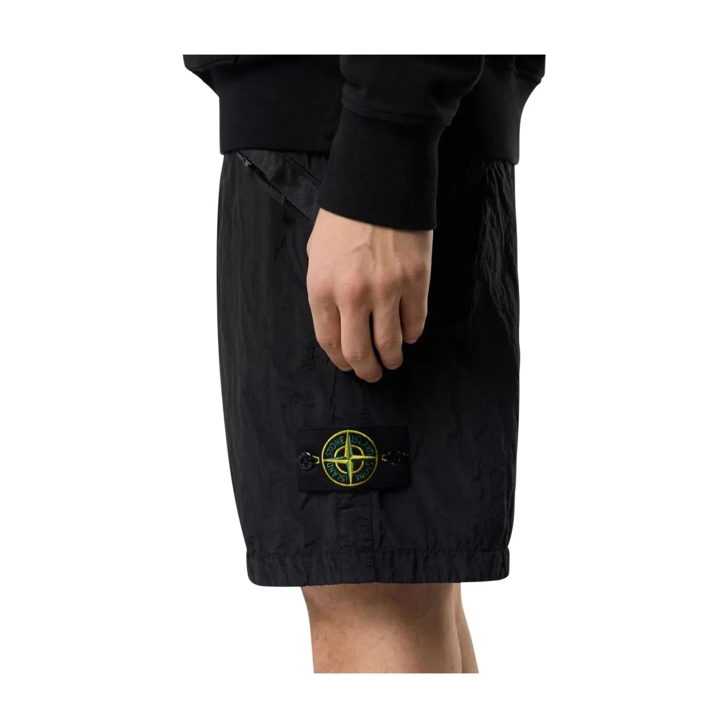Шорты STONE ISLAND L100008 из нейлона с металлическим покрытием ECONYL, черные, модель L1S15L100008S0019V0029 — фото 2