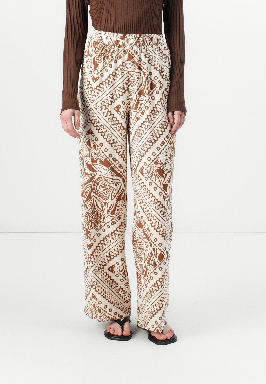 

Брюки OBJLYDIA PANT FAIR Object, бежевый