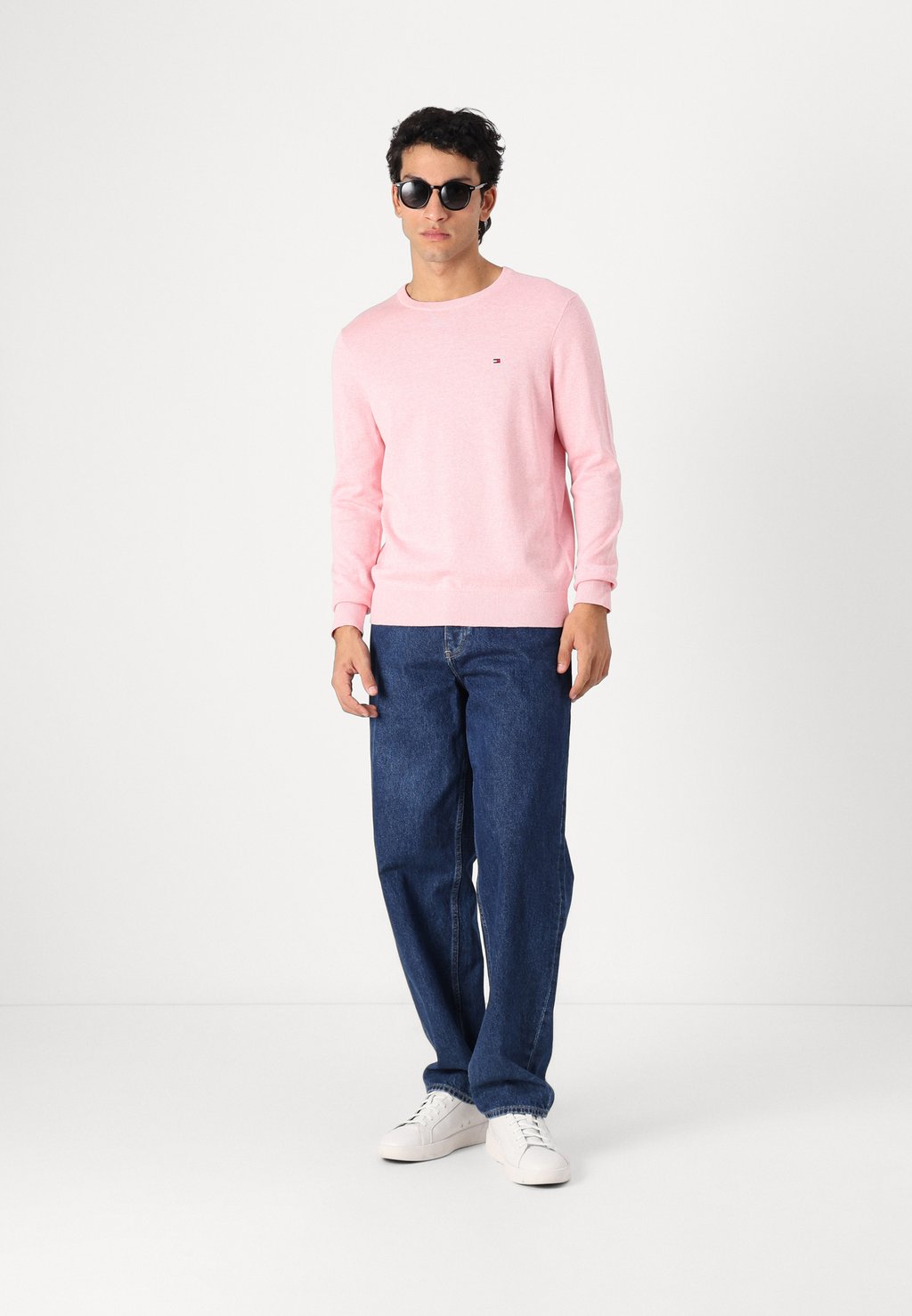 

Джемпер ESSENTIAL CREW NECK Tommy Hilfiger, светло-розовый