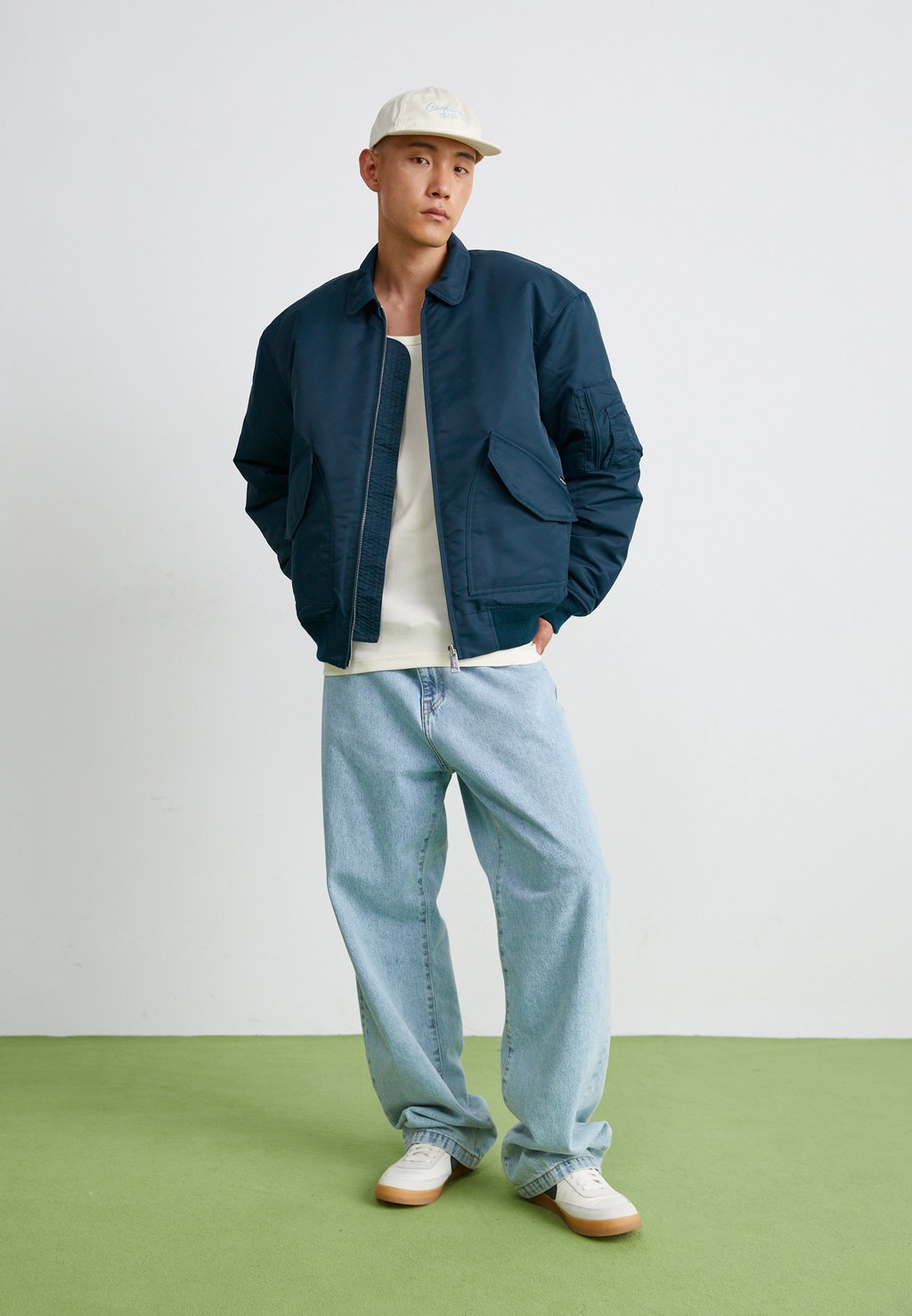 

Куртка-бомбер OLTEN Carhartt WIP, бирюзовый