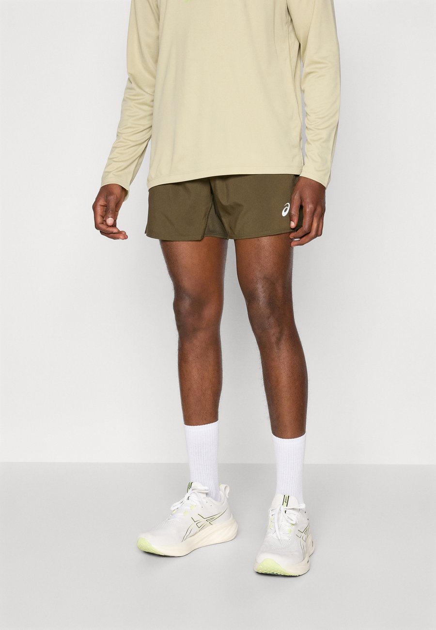 

Спортивные шорты ASICS CORE SHORT, Brown Stone/Taupe