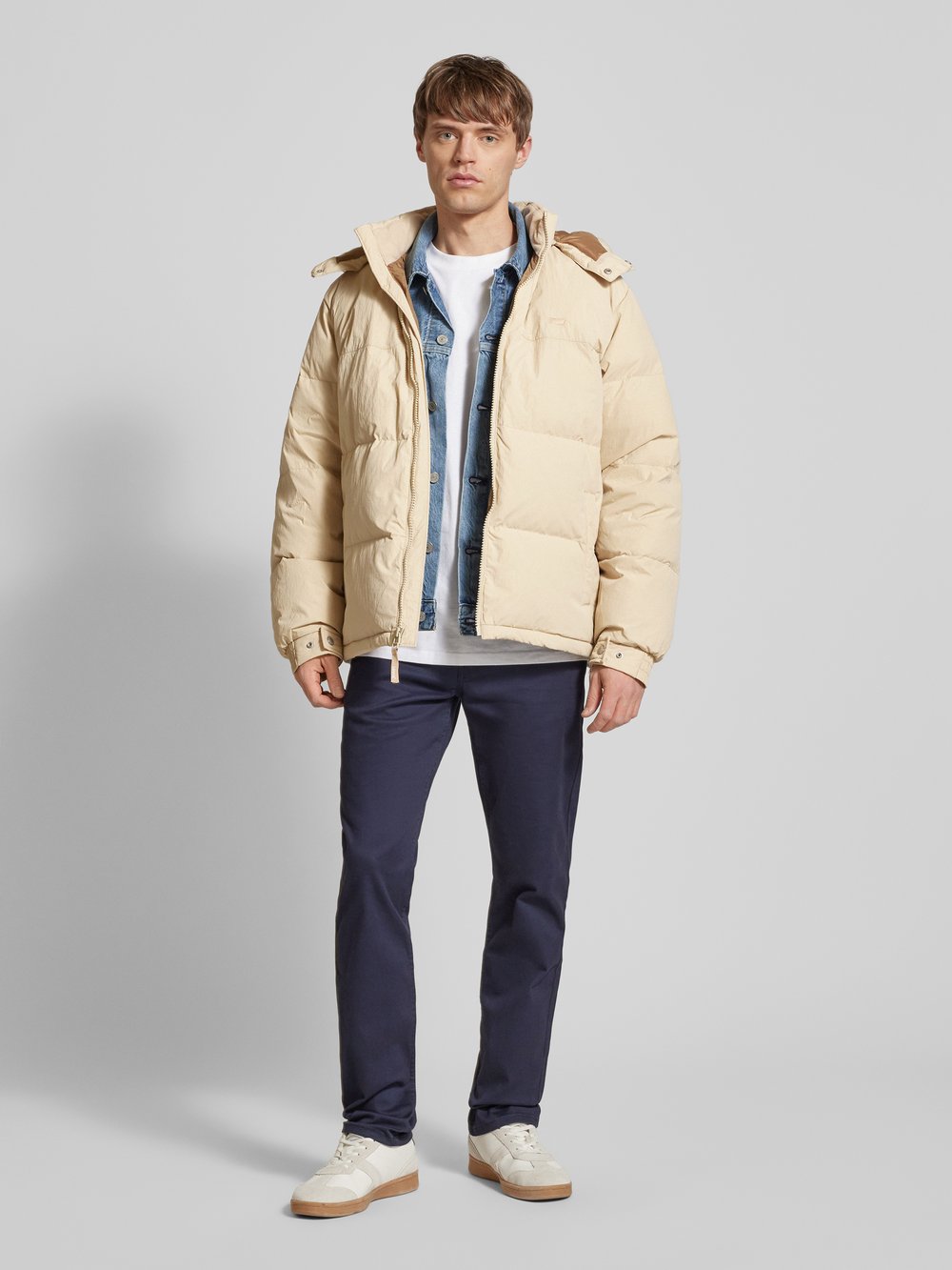 

Стеганая куртка с капюшоном модель 'ROCKRIDGE' Levi's, песочный