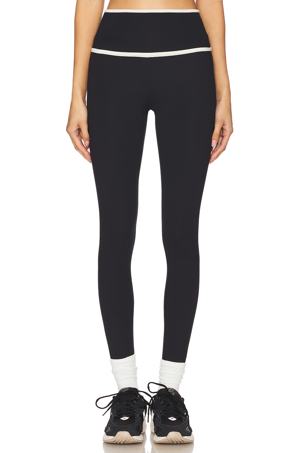 

Flowwell mara леггинсы Благополучие + Будьте здоровы, black & white