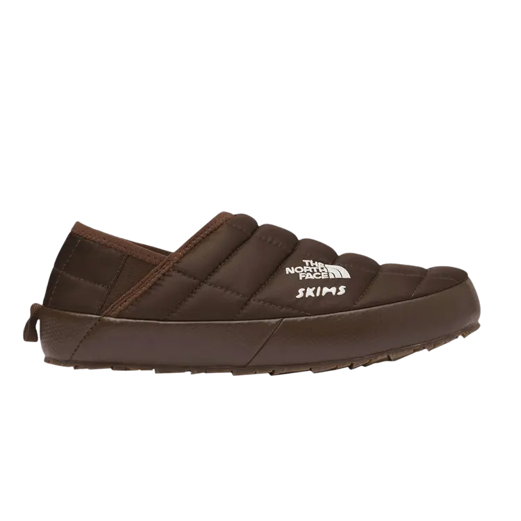 Мюли The North Face SKIMS x Wmns Thermoball Traction Mule 5 Cocoa, коричневый
