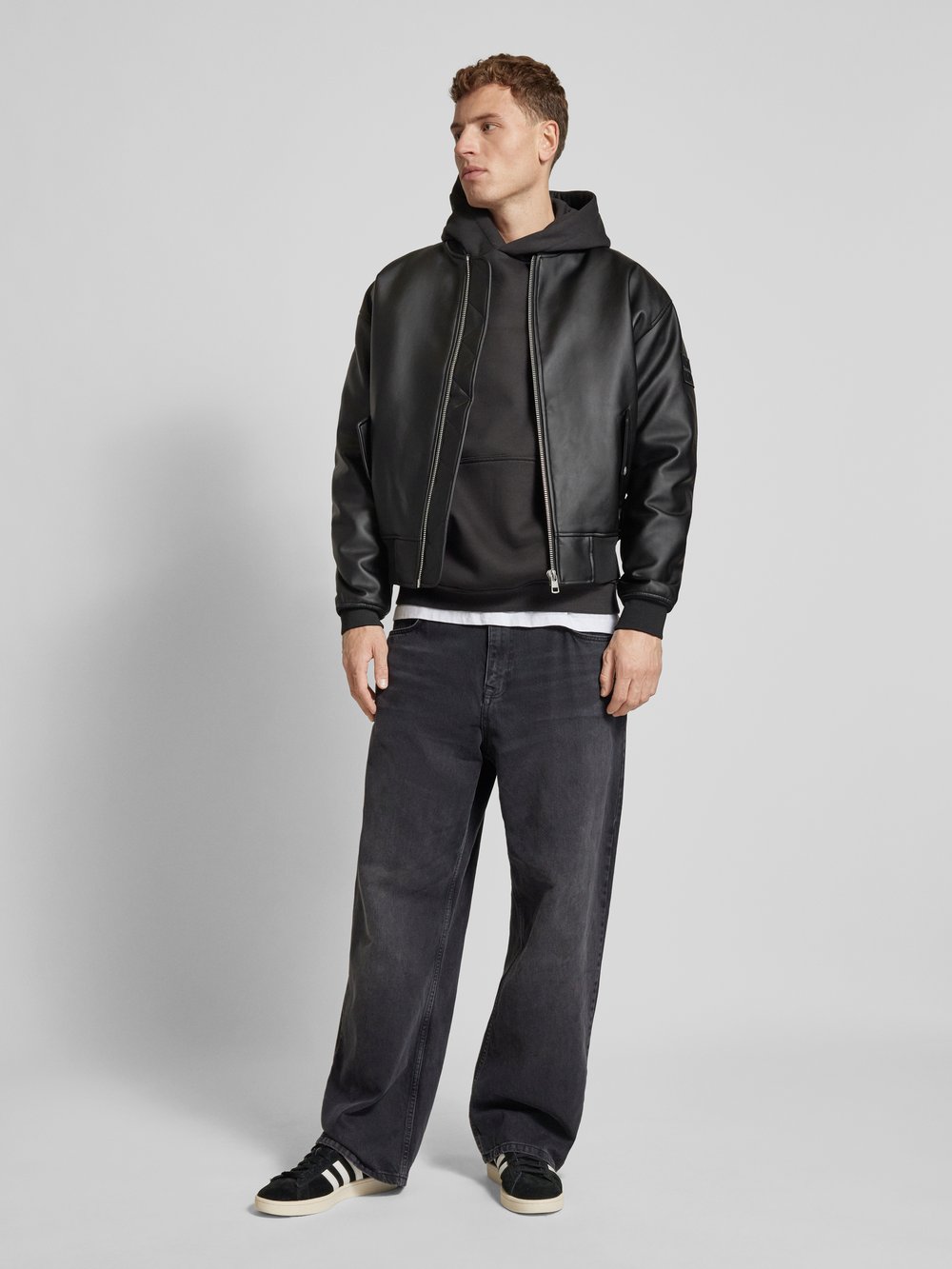 

Куртка-бомбер на молнии Calvin Klein Jeans, черный