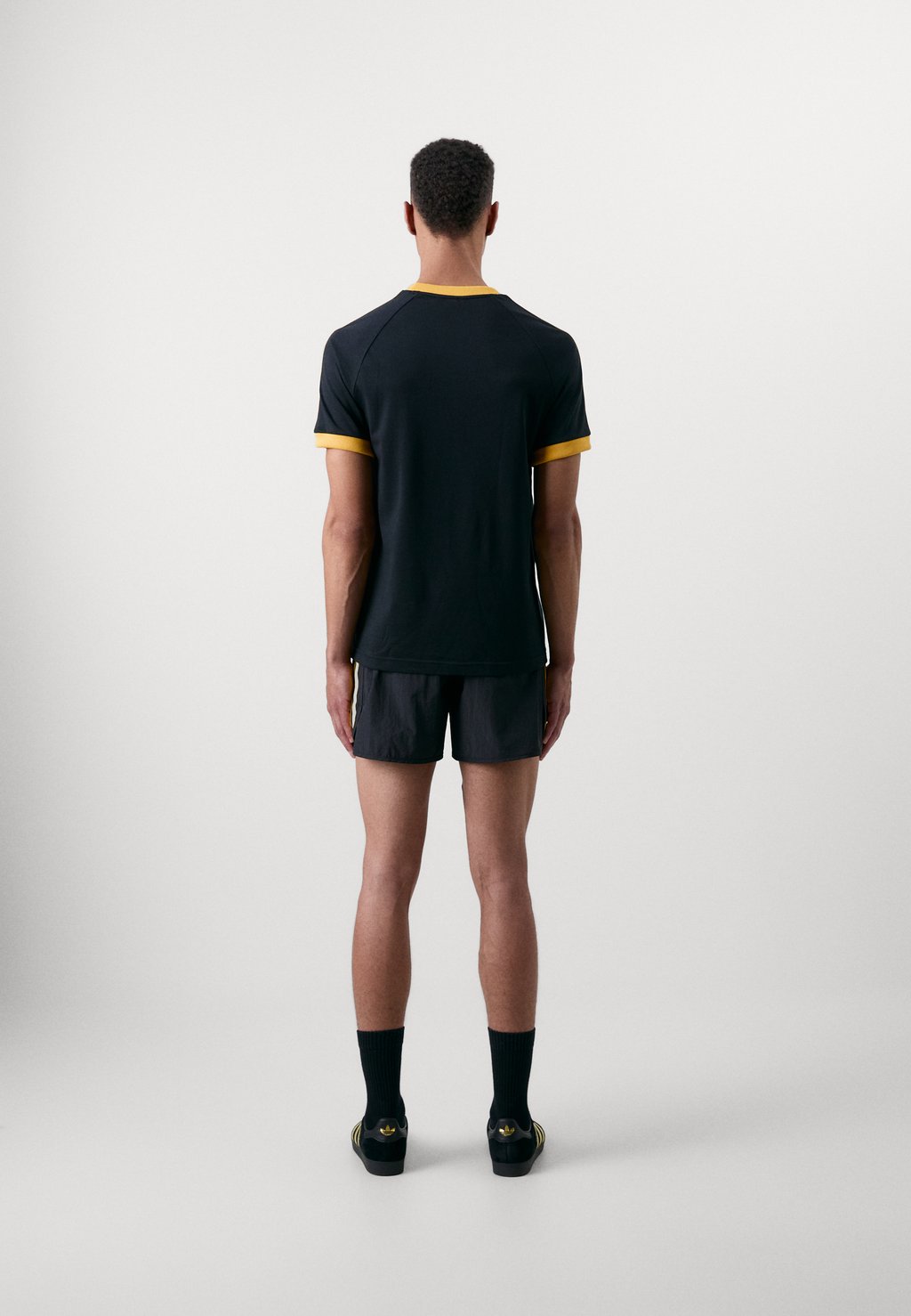 

Футболка с принтом JUDE BELLINGHAM 3 STRIPES TEE adidas Originals, черный
