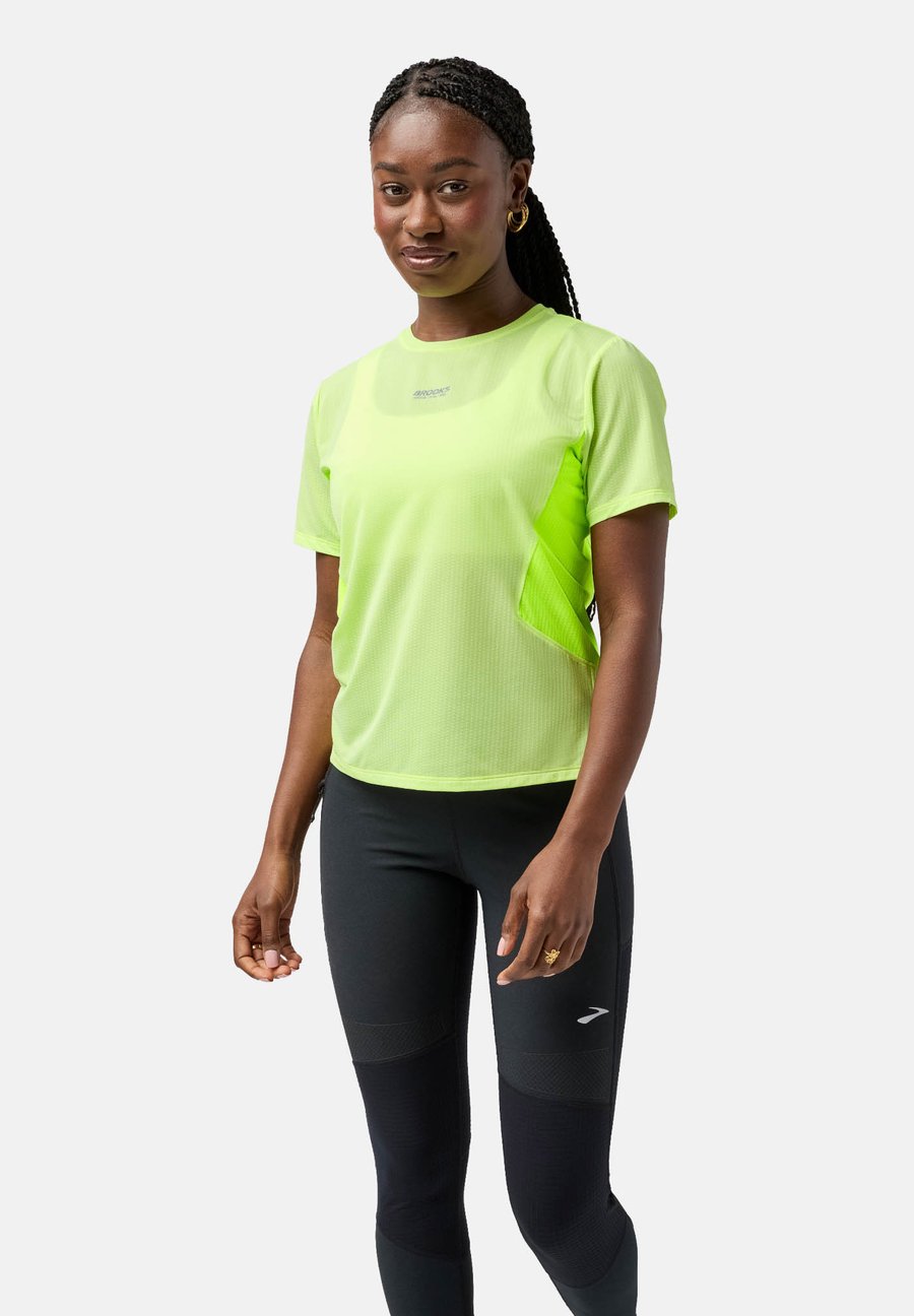 

Футболка Brooks HIGH POINT SHORT SLEEVE 2.0, Sunray Nightlife/Neon Green, Зеленый, Футболка Brooks HIGH POINT SHORT SLEEVE 2.0, Sunray Nightlife/Neon Green