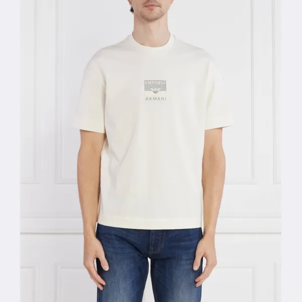 

Футболка стандартного кроя Emporio Armani, экрю