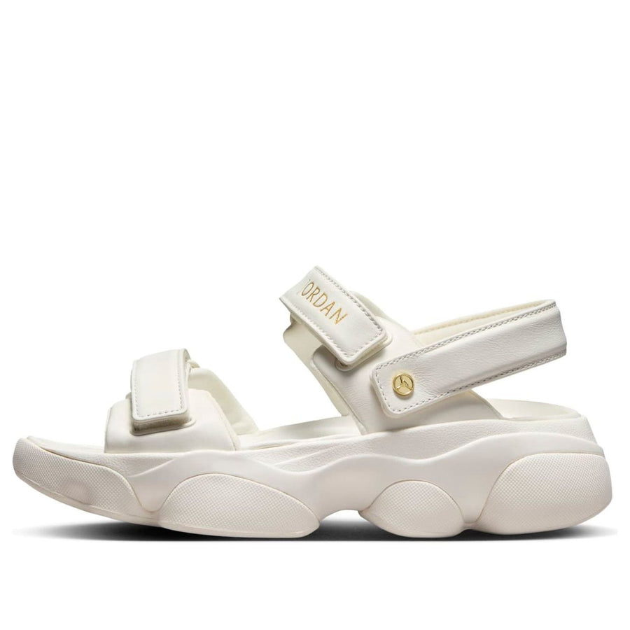 Сандалии (WMNS) Air Jordan Deja Sandal 'Sail Metallic Gold', белый