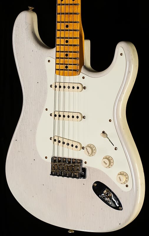 

Электрогитара Fender Custom Shop Willcutt True '57 Stratocaster Journeyman Relic White Blonde 65 C