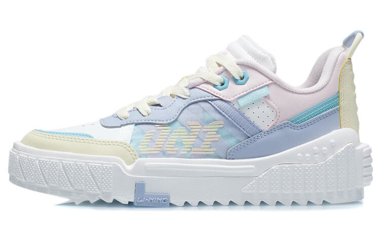 

001 Кроссовки для скейтбординга женские низкие Cloud White / Light Light Blue / Weak Pink Lining