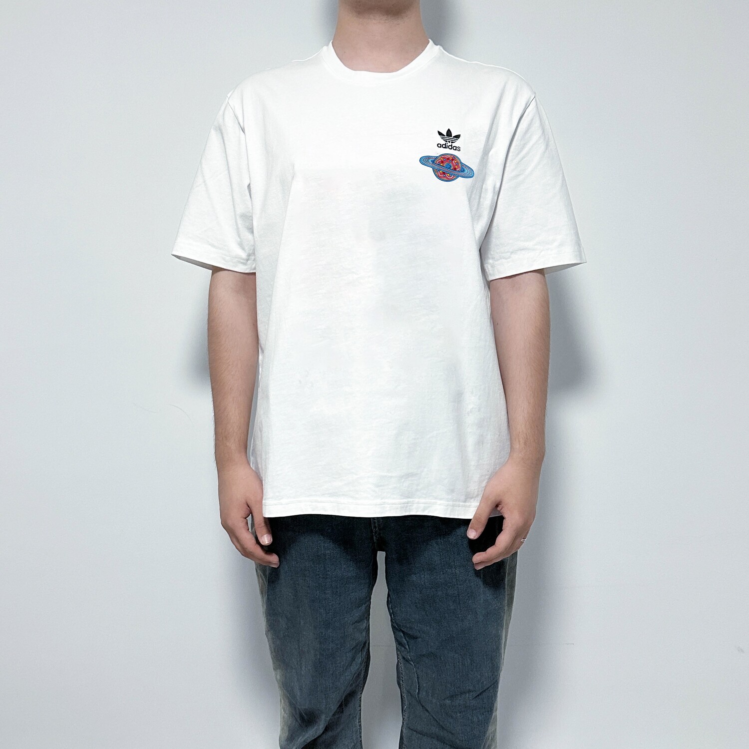 

Футболка унисекс Donut Star белая Adidas Originals, цвет Donut star white